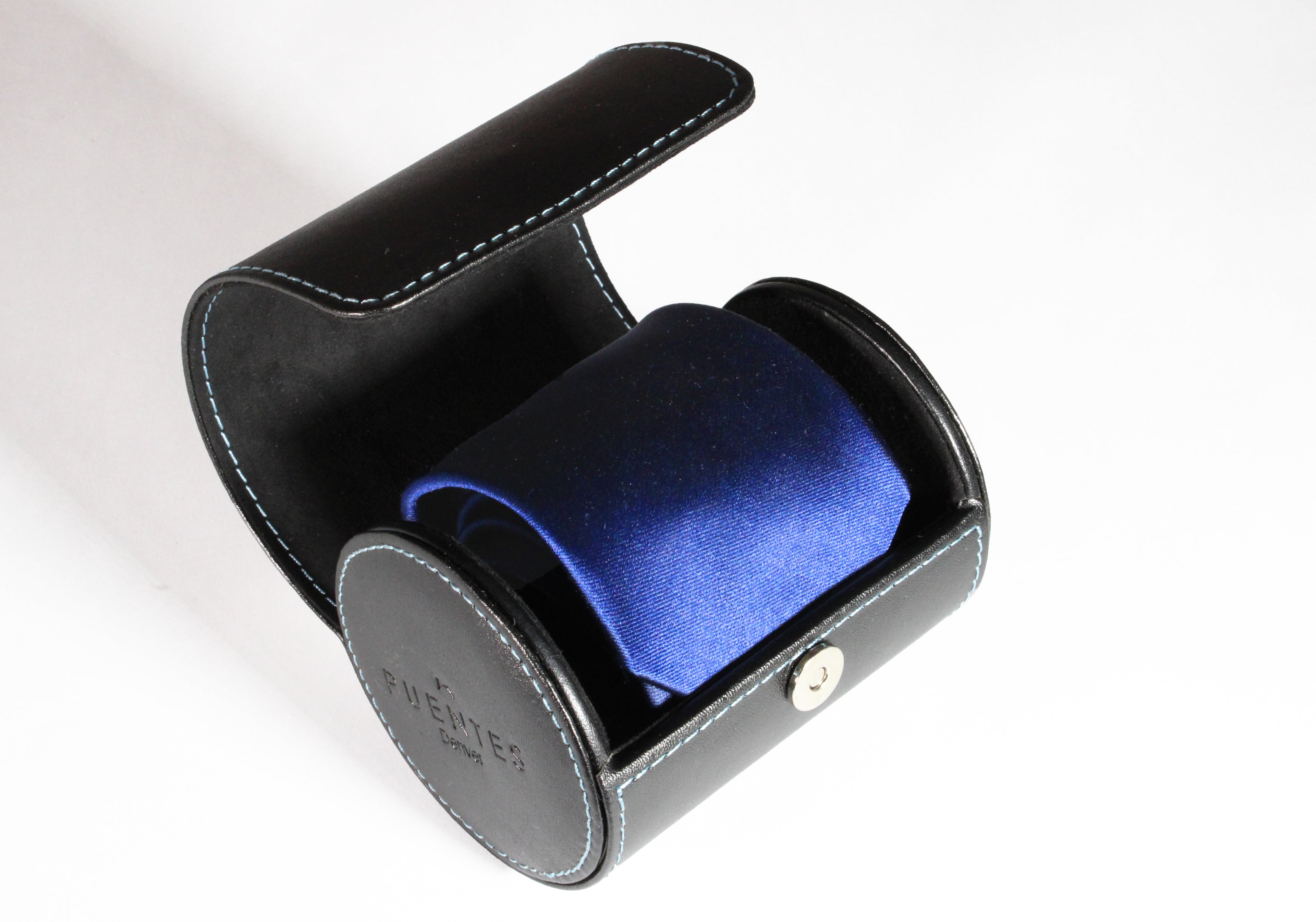 Corbata Seda 100% diseños y Colores 7.7cm Ancho Incluye Estuche Corbatero Puentes Denver